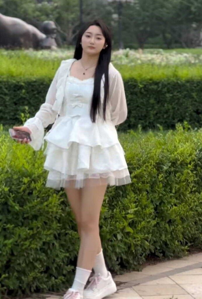 快手千万粉丝网红老狗塌房始末妻子白羽自曝家丑婚内出轨女徒弟