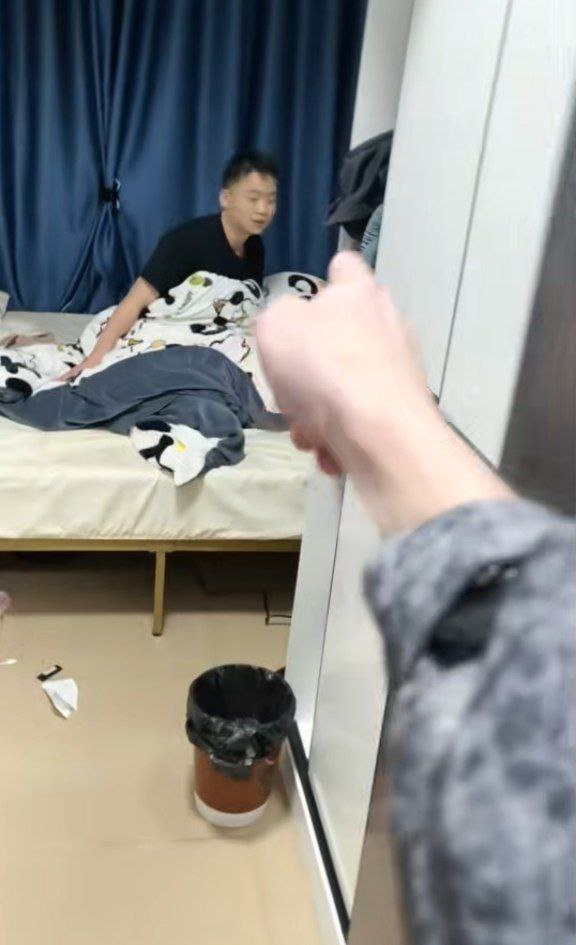抖音热瓜妻子出轨被抓小三竟是自己亲儿子