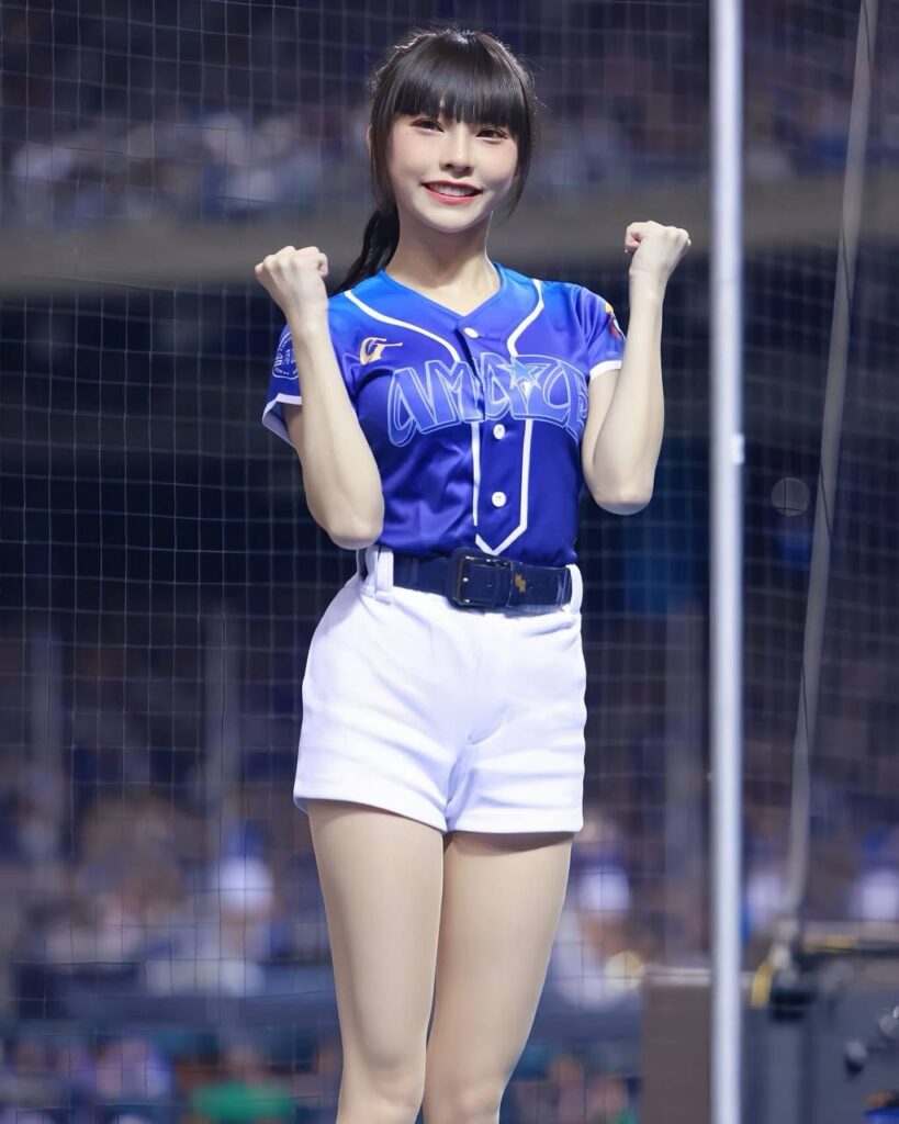 最美啦啦队元台湾味全龙啦啦队李芷霖被人妻曝光知三当三
