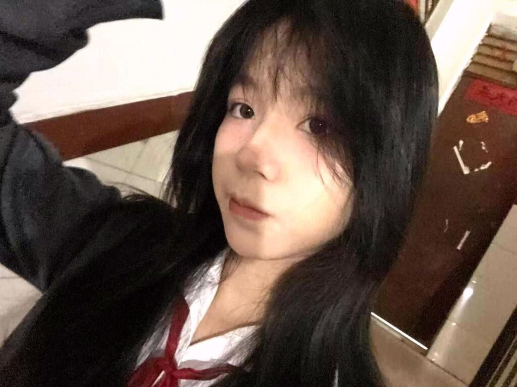 宿舍战神一夜爆火大学生福利姬马丹妮露脸下海视频流出