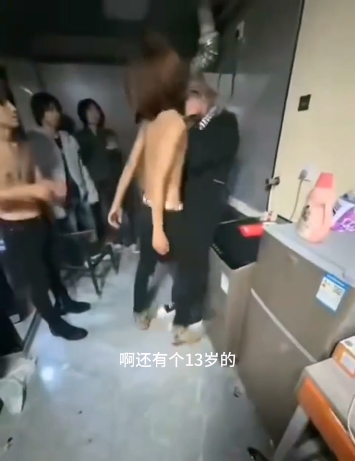 抖音4万粉高街帝走心被打精神小伙正义出击还是恶意伤人