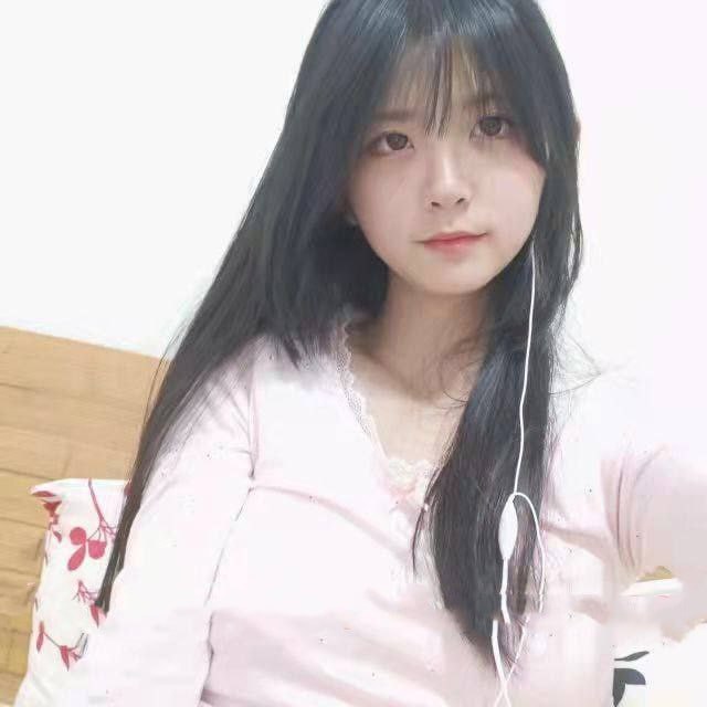 新晋宿舍福利姬河南郑州职校郑思瑶大尺度私拍流出