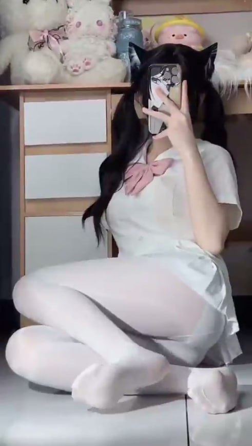 31万粉丝抖音擦边女网红温柔小猪双马尾反差嫩妹自拍小视频