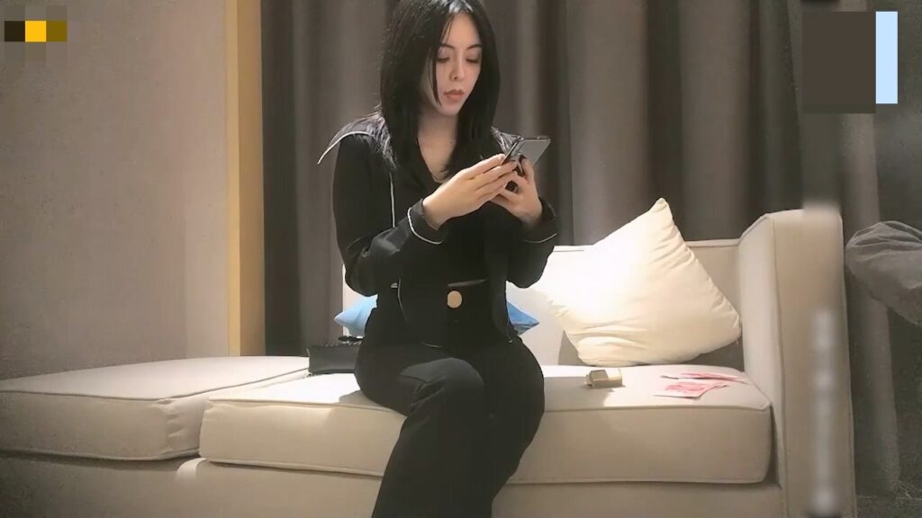毛巾哥经典作品酒店私会长腿黑丝御姐想不到身材这么棒