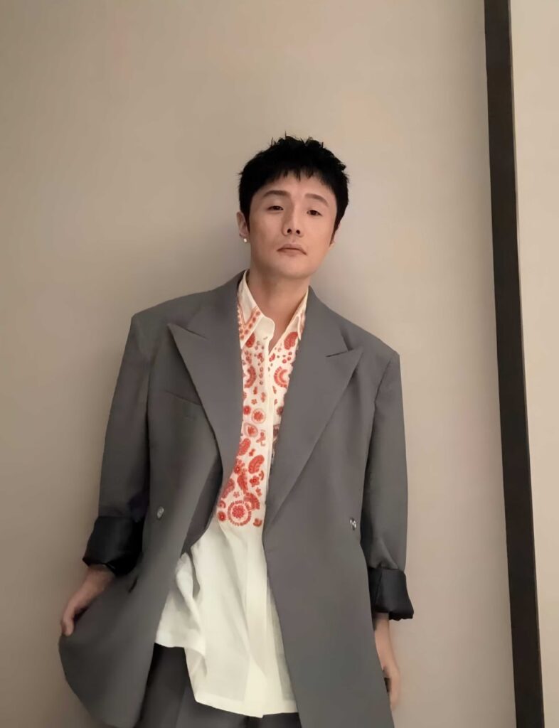 娱乐圈风波再起单依纯演唱会侵权演唱李白被李荣浩怒怼