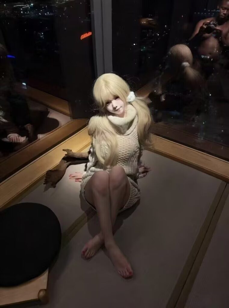 411万粉丝抖音网红小耳酱塌房酒店拍摄惊现黑哥始末