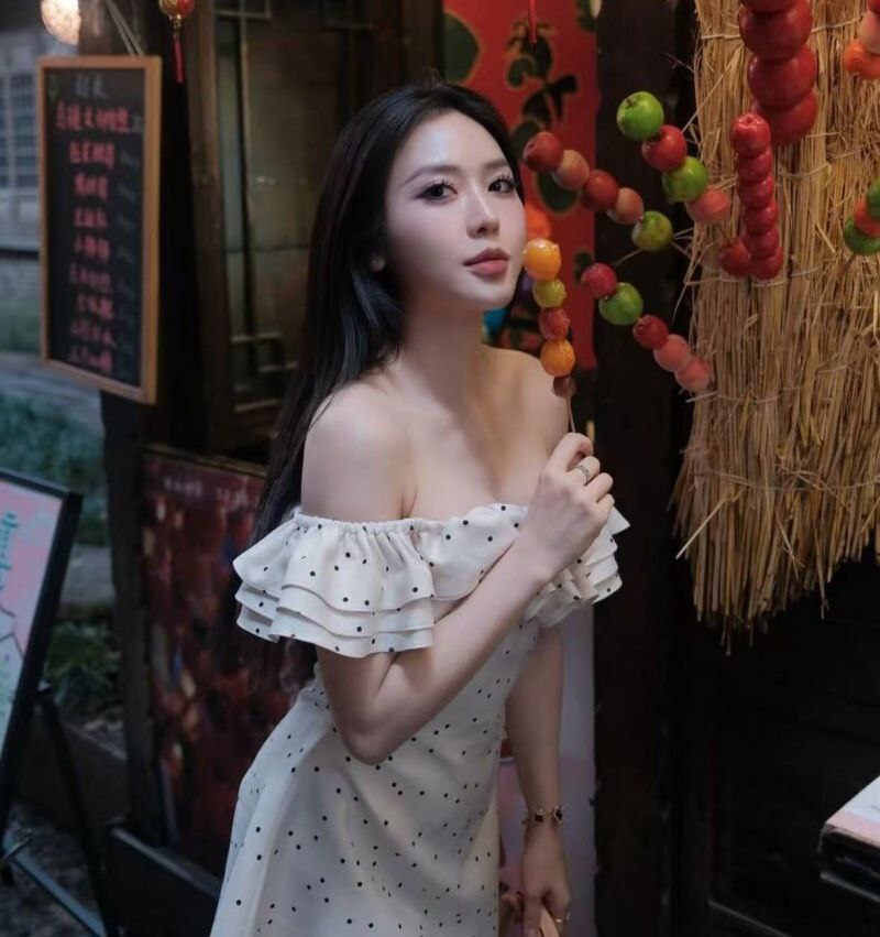 抖音名媛健身博主黑莓珍珠知三当三被曝记录
