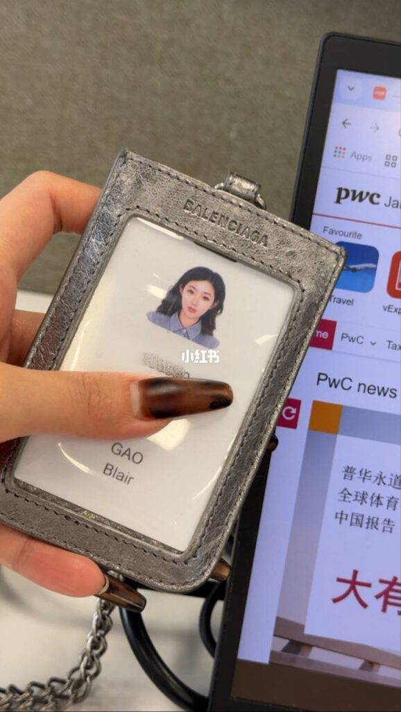 普华pwc商k聚会貌美如花的陪酒公主小妹竟是女下属