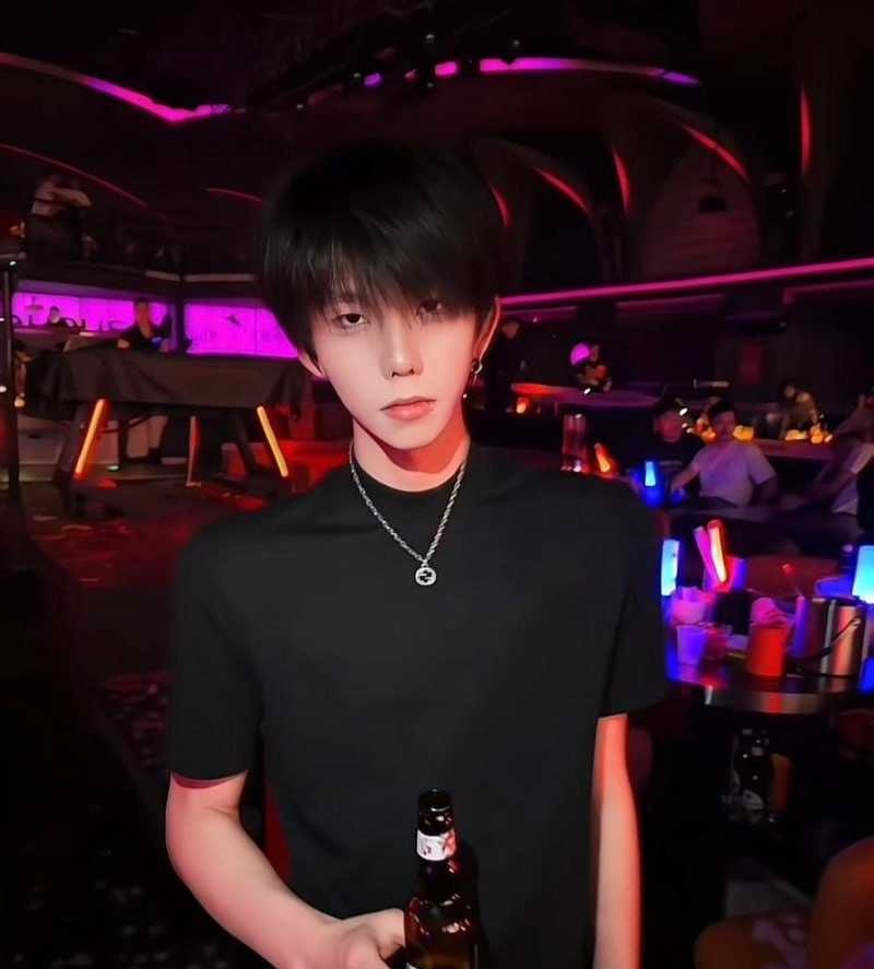 实锤抖音53万粉丝男网红罗琰泽渣男人设睡粉多线Cao作