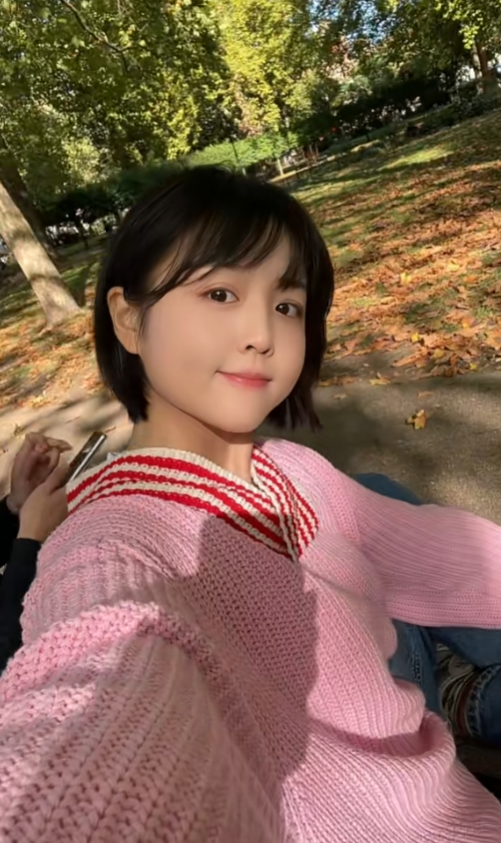 高铁女孩爆火抖音评论区秒变求片现场且看性压抑的极致救赎之路