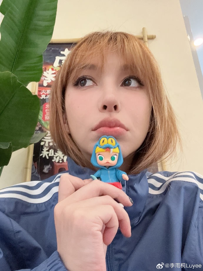 薛之谦被前女友李雨桐实名开锤渣男人设重婚B迫打胎