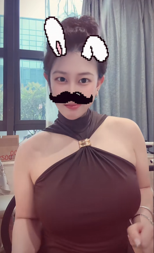34万粉丝抖音擦边网红小杋别瘦超反差bbw健身女私拍福利