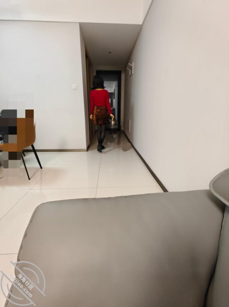 [长篇连载:勾人俏妈妈]每天穿得这么风搔头顶已经一片绿-来自海角社区的真实故事经历