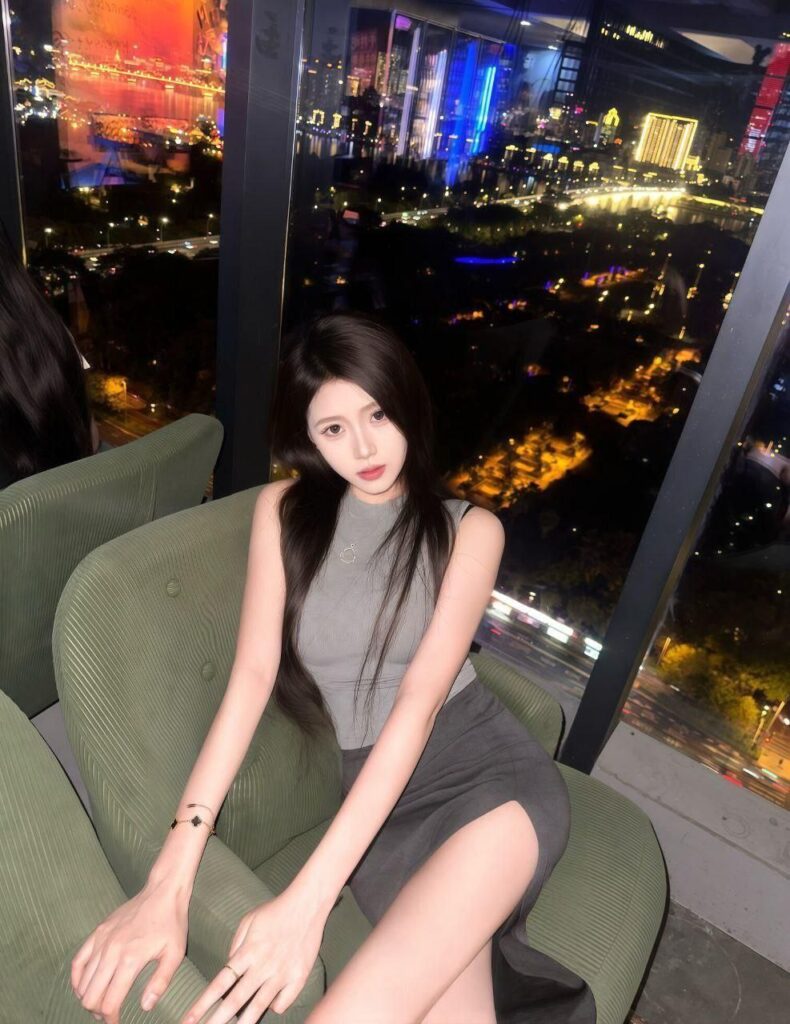快手600万粉丝泽少被带绿帽女友熊大718出轨劈腿最爱多人运动