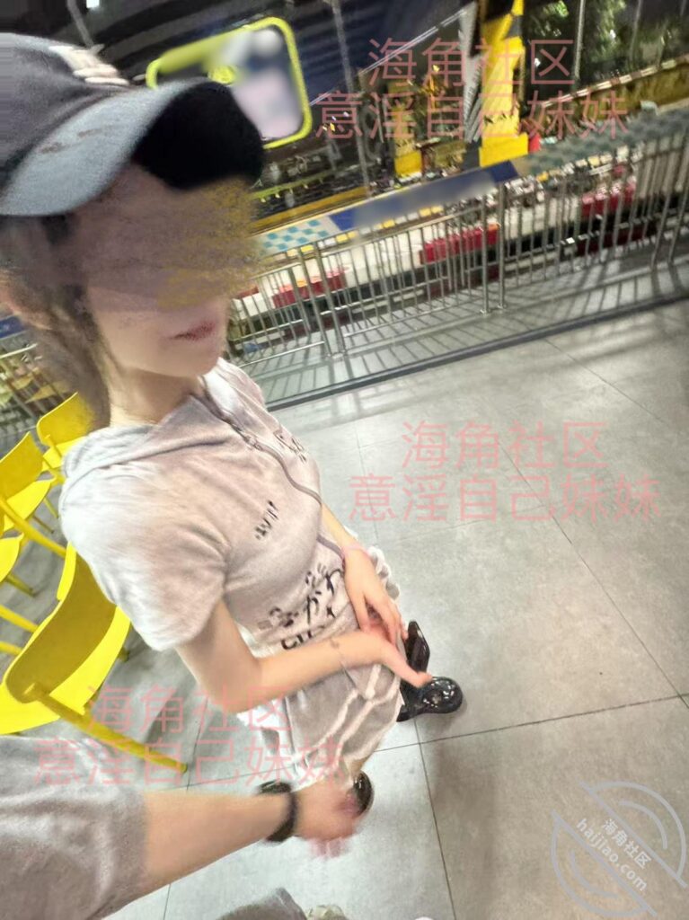 至151章节[长篇连载:意银自己妹妹]看着妹妹跟另外着姐妹进了房间就开始幻想-来自海角社区的真实故事经历
