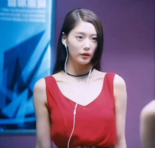 韩国争议女演员克拉拉出演包贝尔最新电影大尺度镜头外流