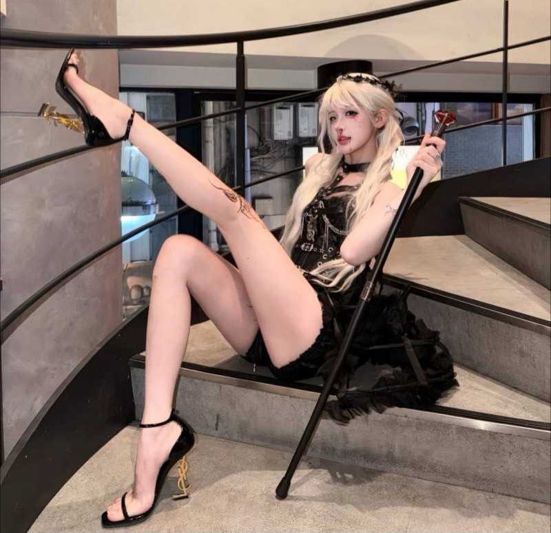 退役滑雪运动员苏福爆冷女友king桑真身竟是福利姬小屁大王