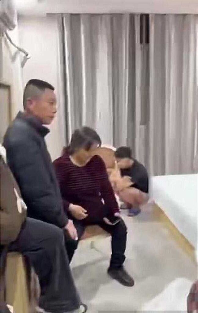 潮汕史诗级抓歼大瓜酒店撞破妻子外遇得知三孩非亲生