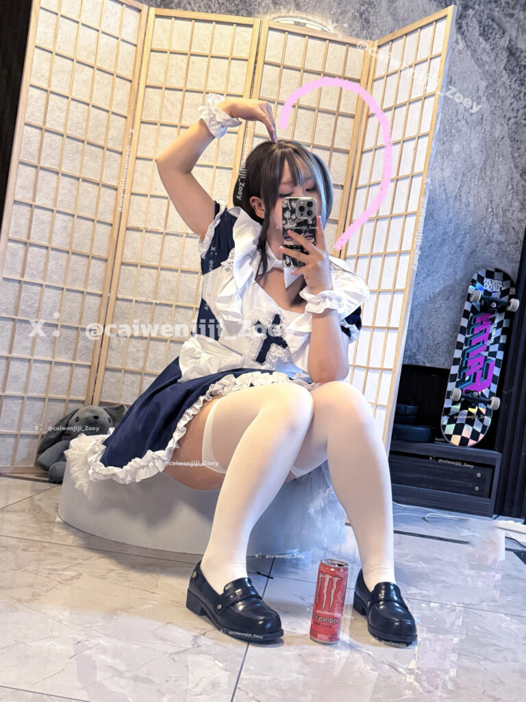 微博推特微胖嫩妹福利姬caiwenjizoey定制视频外流