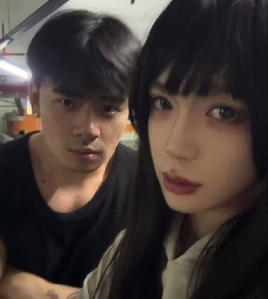 抖音微博40万粉丝网红捷宝嗯嗯哒被男友曝料选妃劈腿