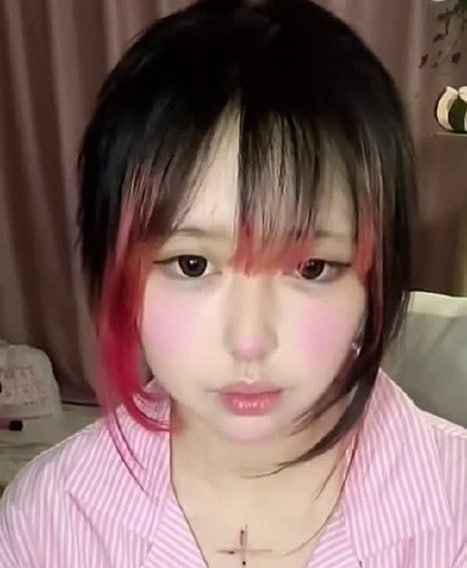 抖音抽象cp吉他张小帕又塌房撩妹玩拖被曝不雅视频