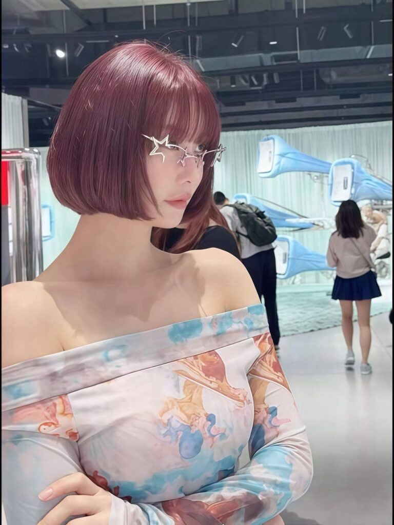 韩国争议女演员克拉拉出演包贝尔最新电影大尺度镜头外流