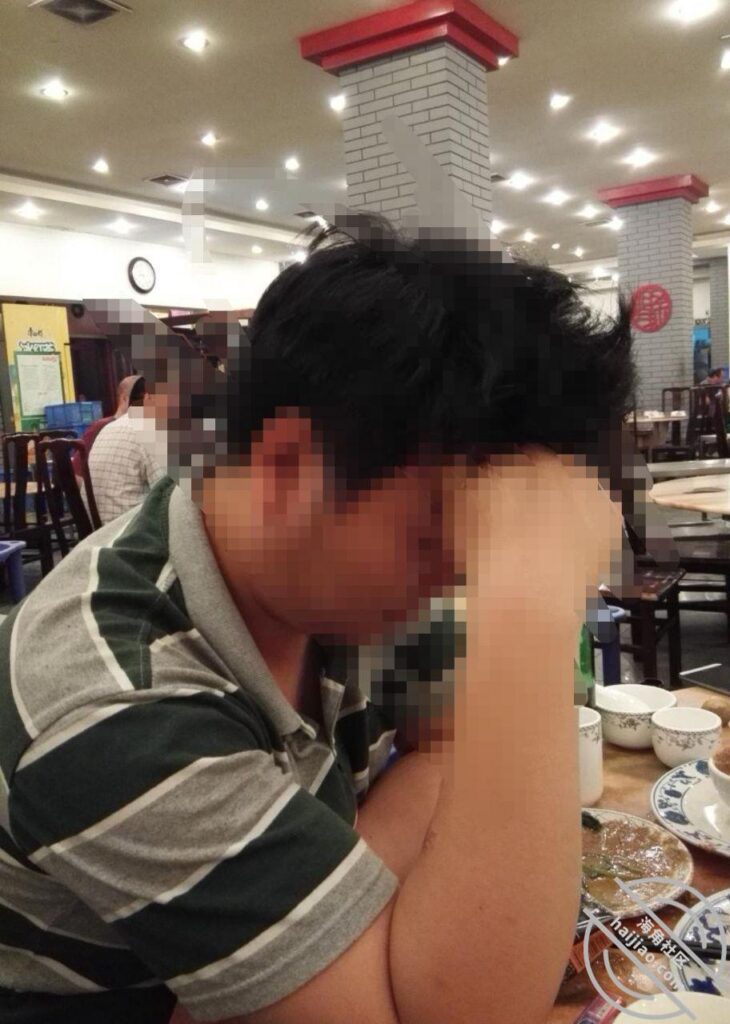 [长篇连载:吸引亲弟弟]幻想我亲弟弟能对我这个姐姐亲吻抚摸-来自海角社区的真实故事经历