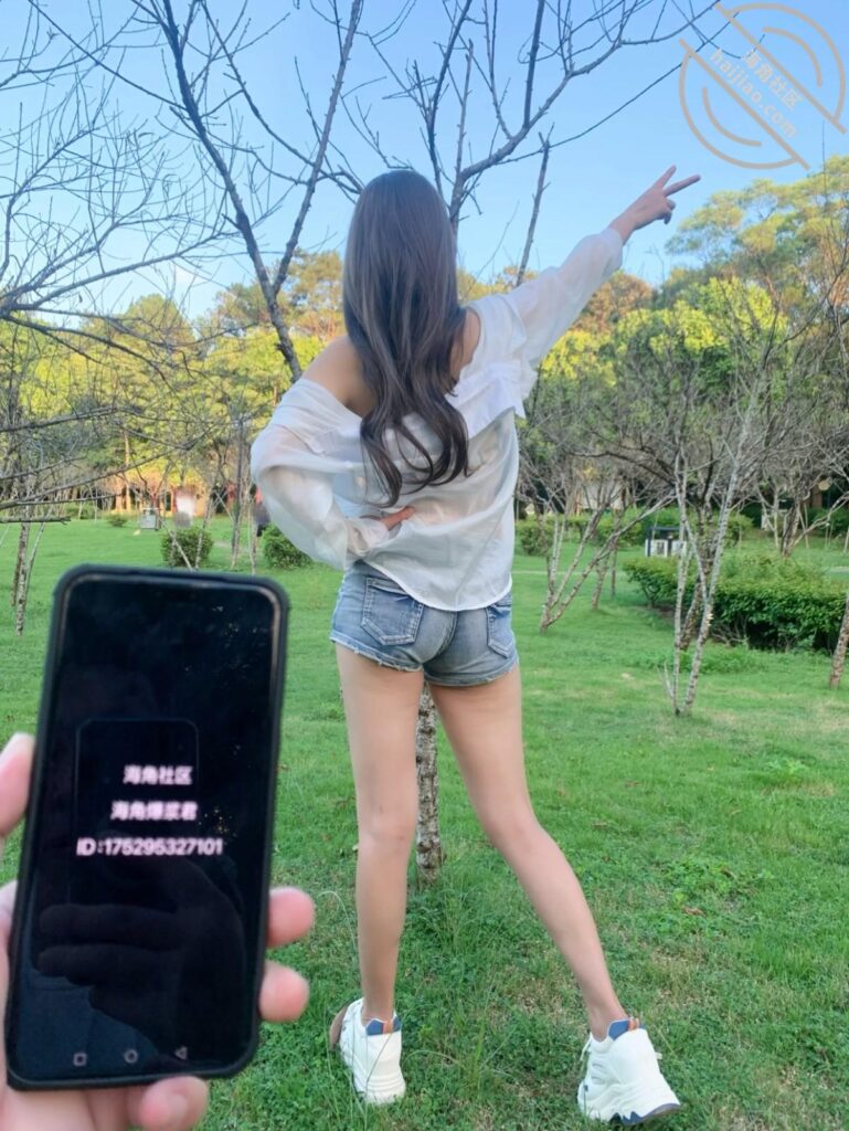 [长篇连载:我和表姐的再次相拥]自己的手不知何时伸进了表姐的内裤里-来自海角社区的真实故事经历
