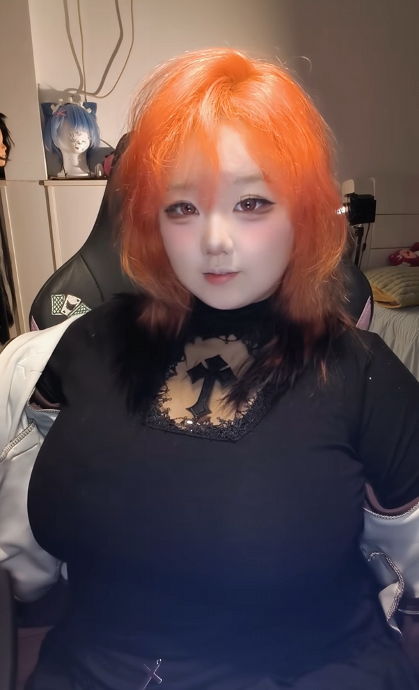 b站cos区著名bbw主播吃亿口鱼崽大型精分现场