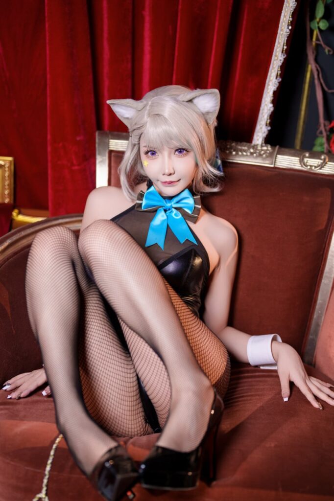 抱走莫子aa[18+福利姬coser写真集]原神cosplay琳妮特魔术师[51p+6v]（共51张图片）