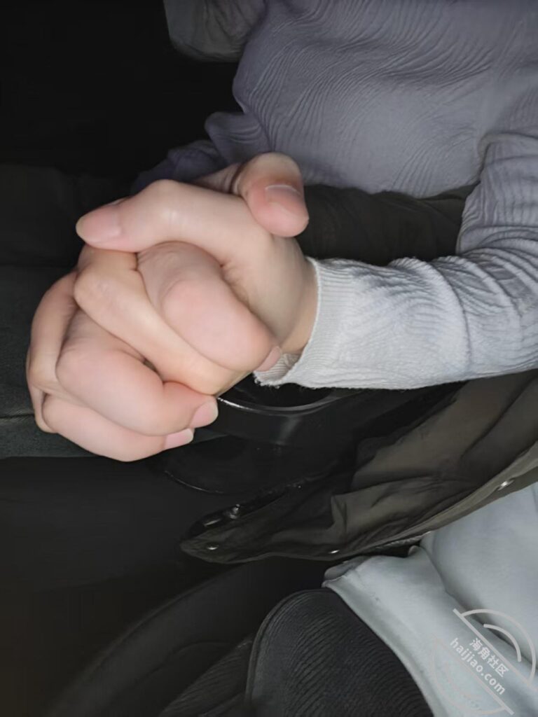 [长篇连载:小毅和夹子妈妈]这种违背伦理又见不得光的情感让我如痴如醉-来自海角社区的真实故事经历