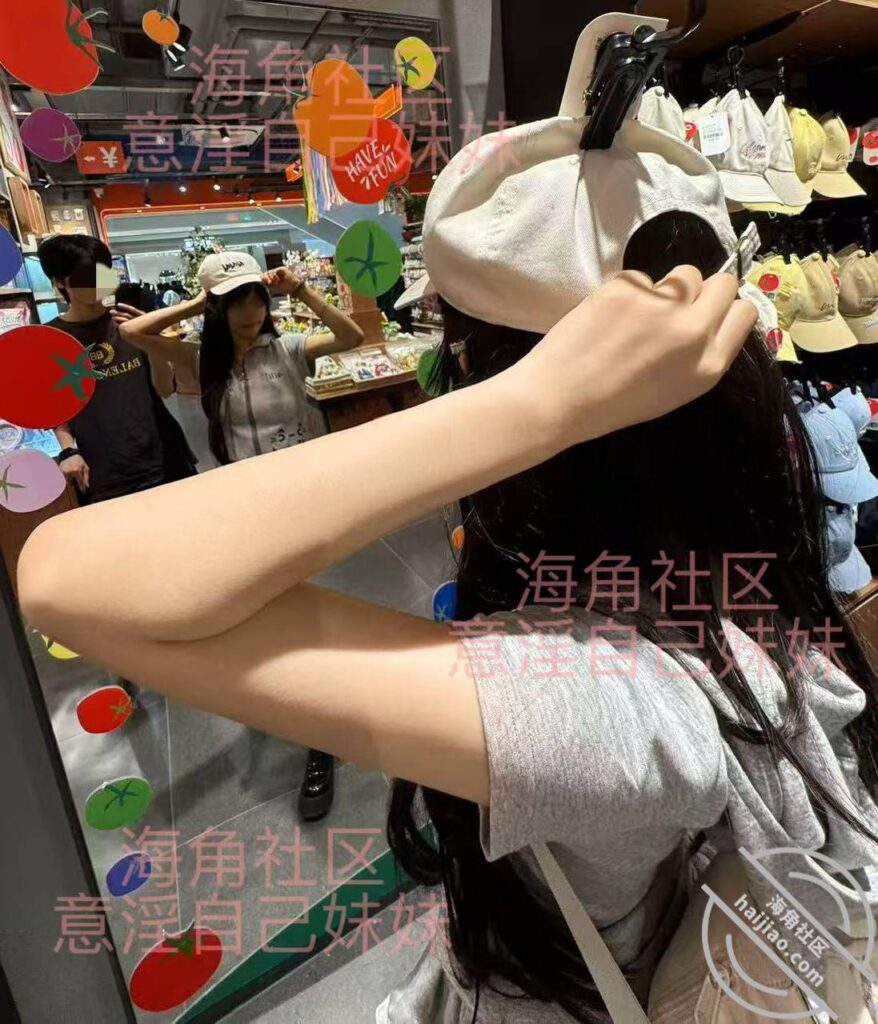 至151章节[长篇连载:意银自己妹妹]看着妹妹跟另外着姐妹进了房间就开始幻想-来自海角社区的真实故事经历