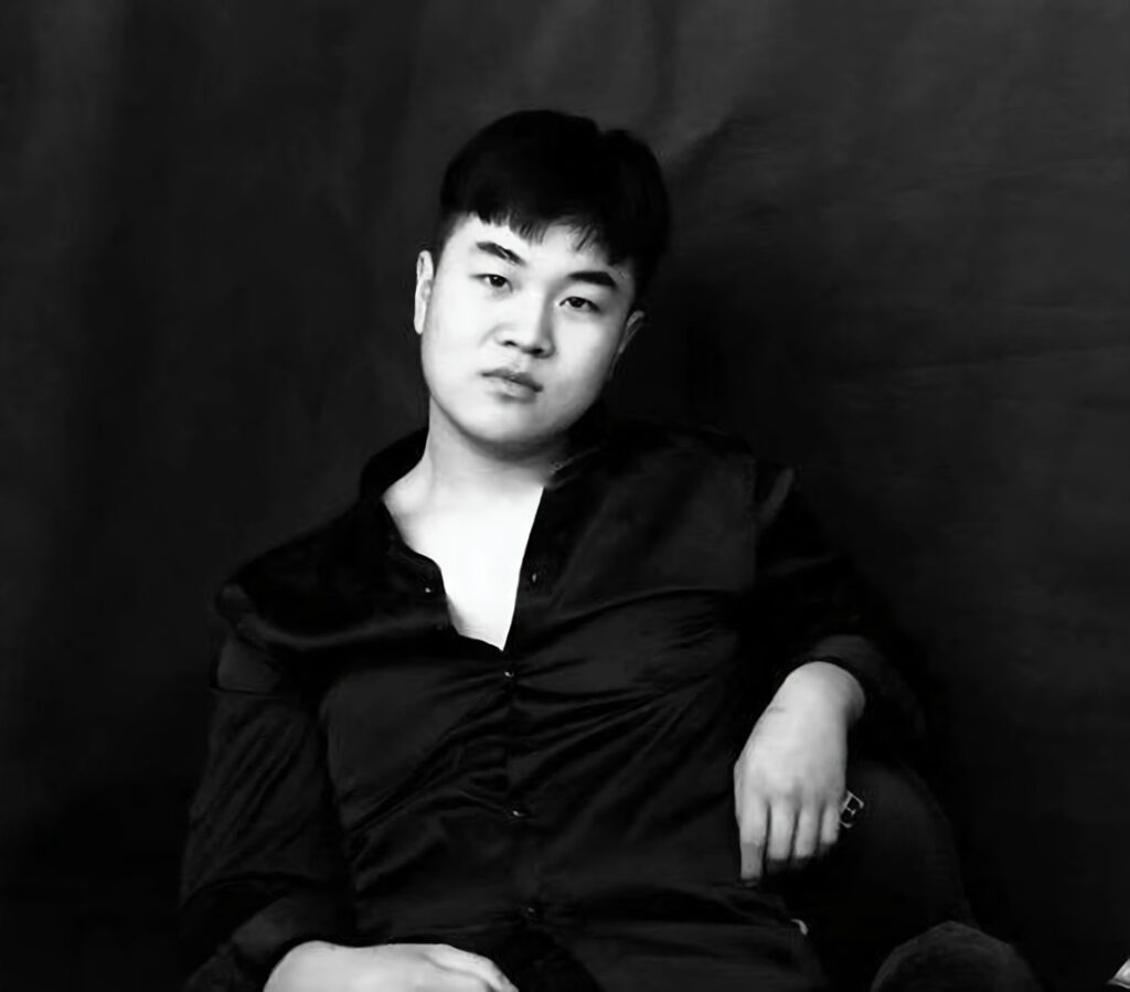 河南平顶山暴力事件15岁女孩被当街暴打