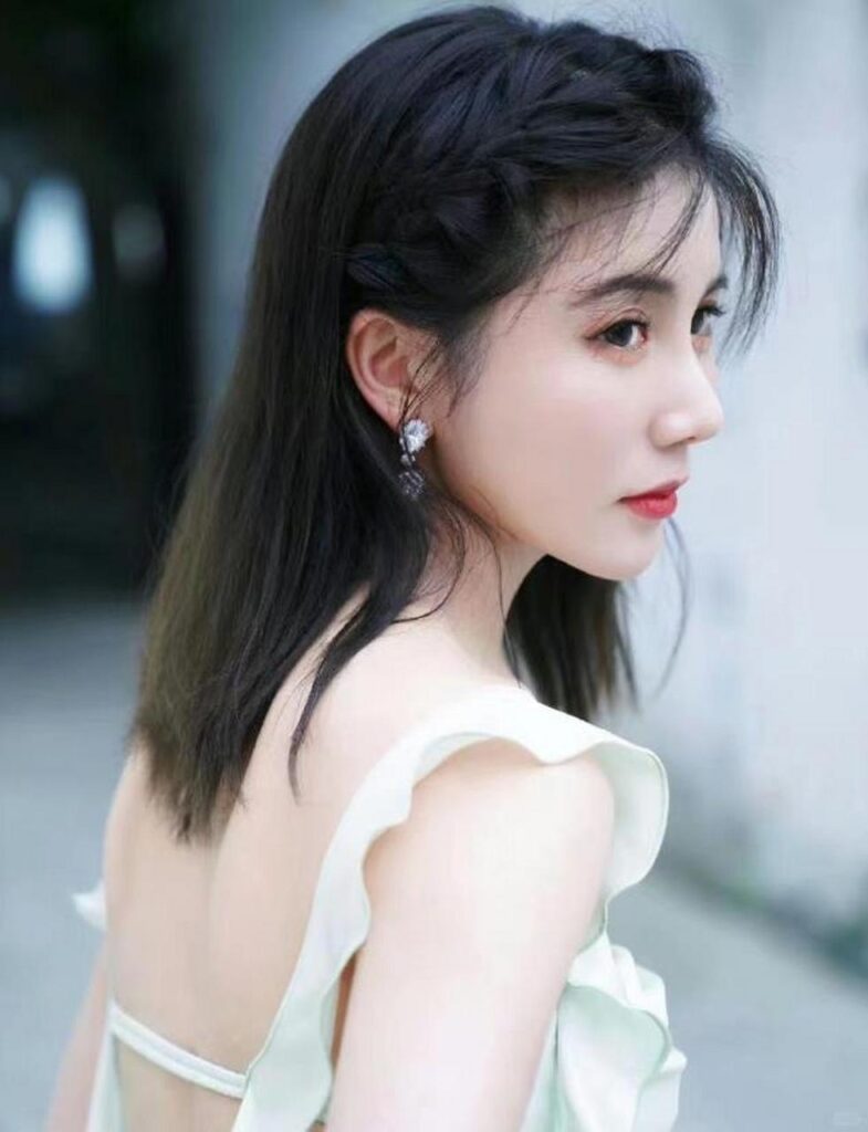 飞驰人生3黄景瑜又陷风波前女友王雨馨发文控诉婚内出轨