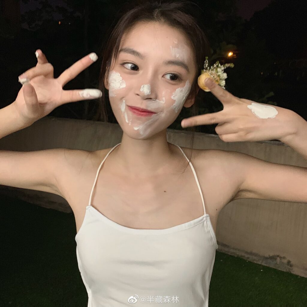 刘阳出轨半藏森林事件又等热搜阿沁直播曝细节