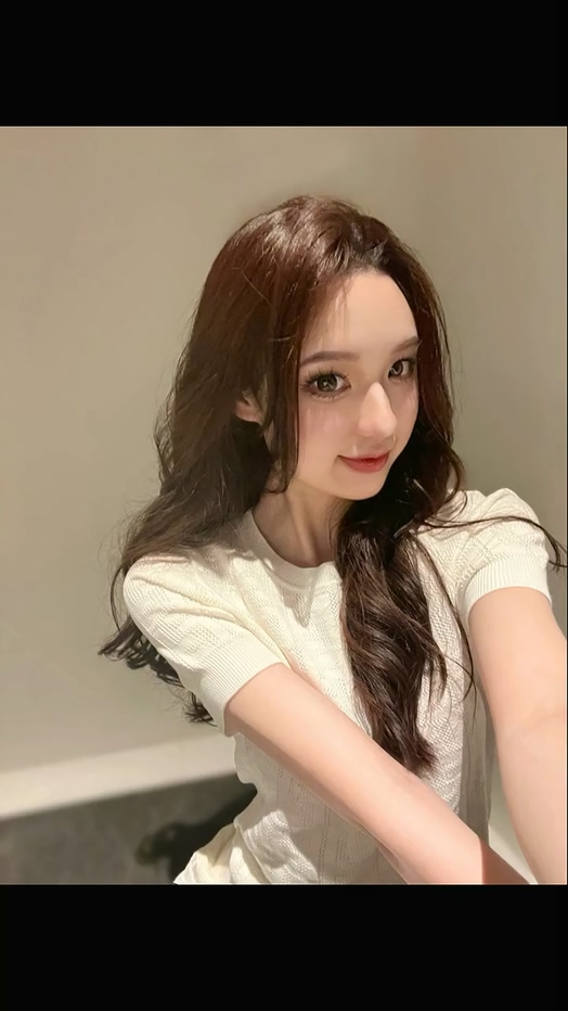 学霸女神李林恩大起底化身福利姬starluck玩转两面人设