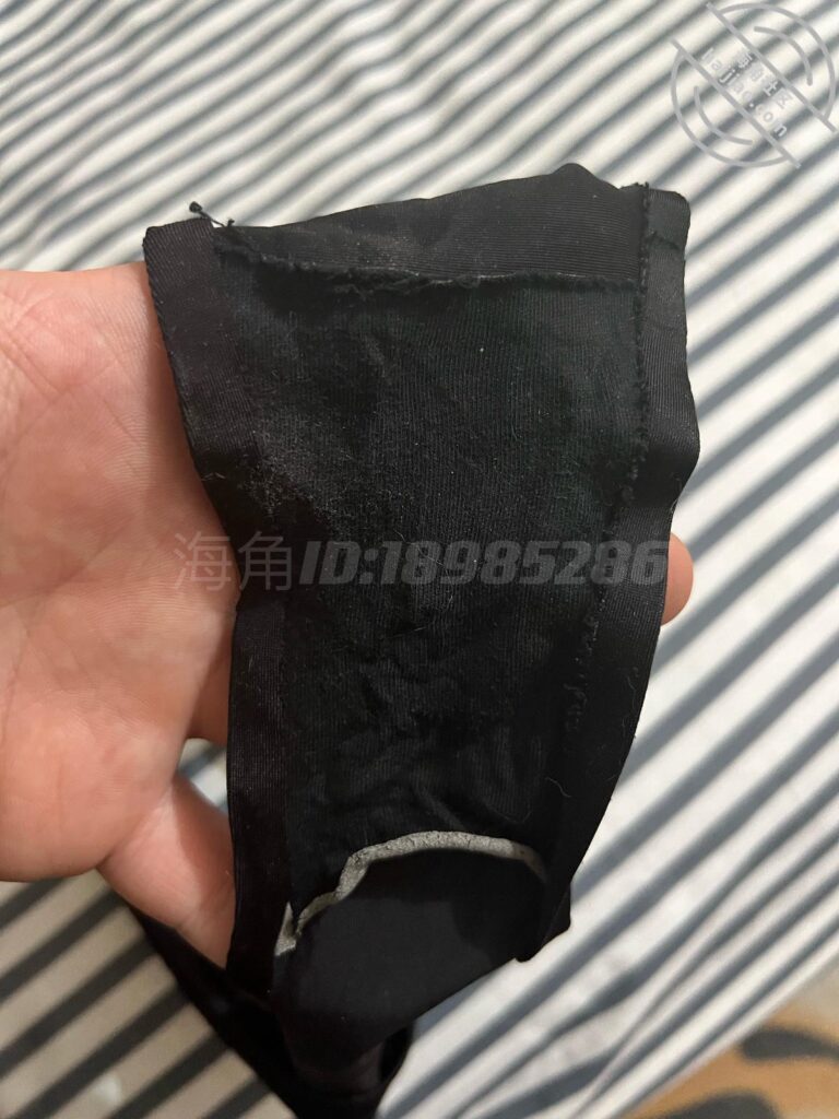 [长篇连载:美腿表姐是丝袜控]被前男友滋润的她反正看的我眼睛发直-来自海角社区的真实故事经历