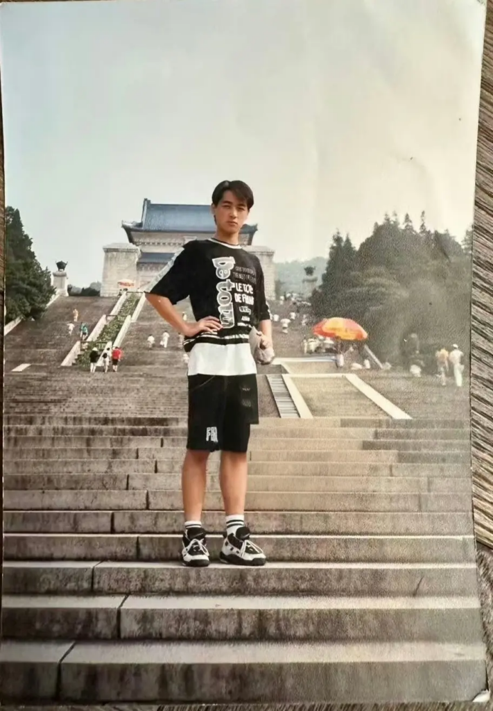 胡歌再馅危机正牌初恋前女友晒出暧昧书信记录