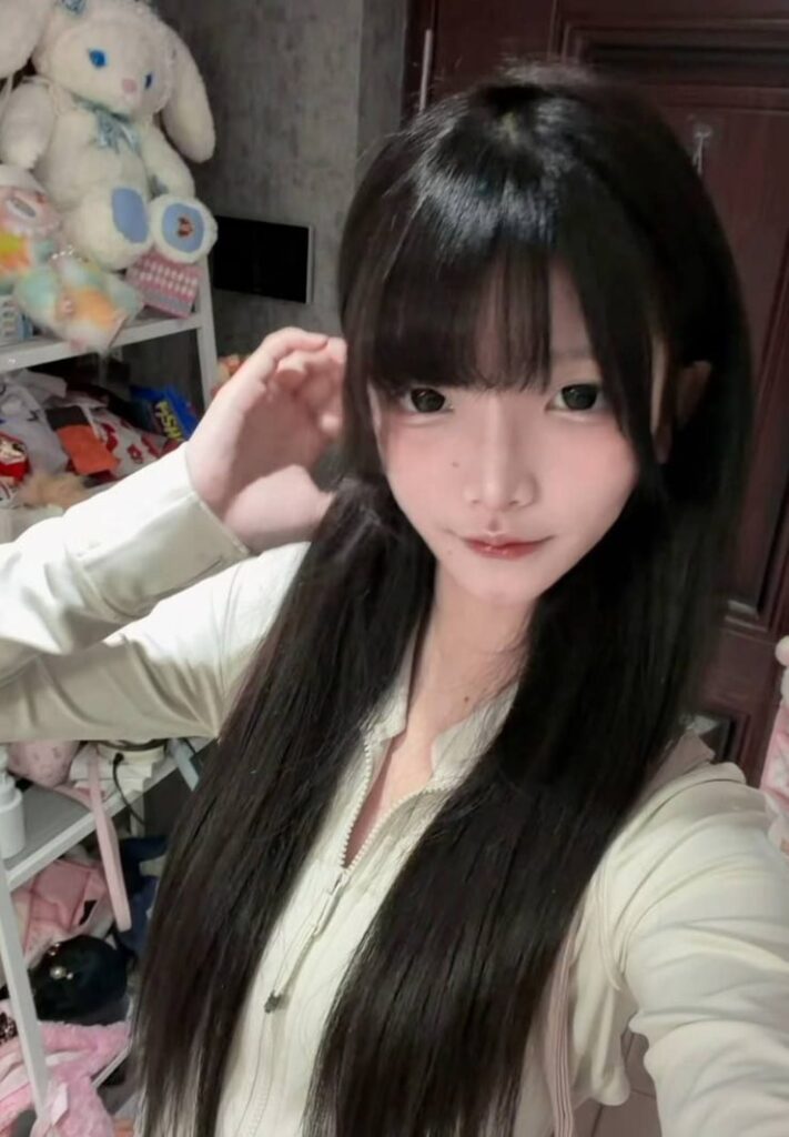 微博推特元气少女金币崽露脸私拍大尺度视频外流