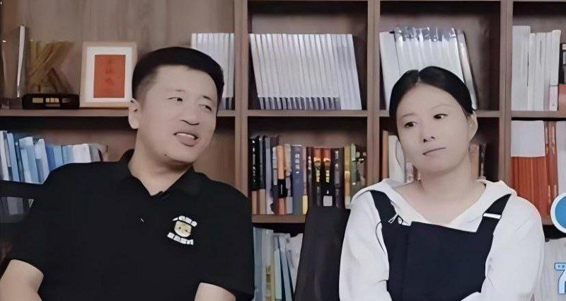 考研导师张雪峰再度翻车伍佰演唱会密会小三被当场抓包