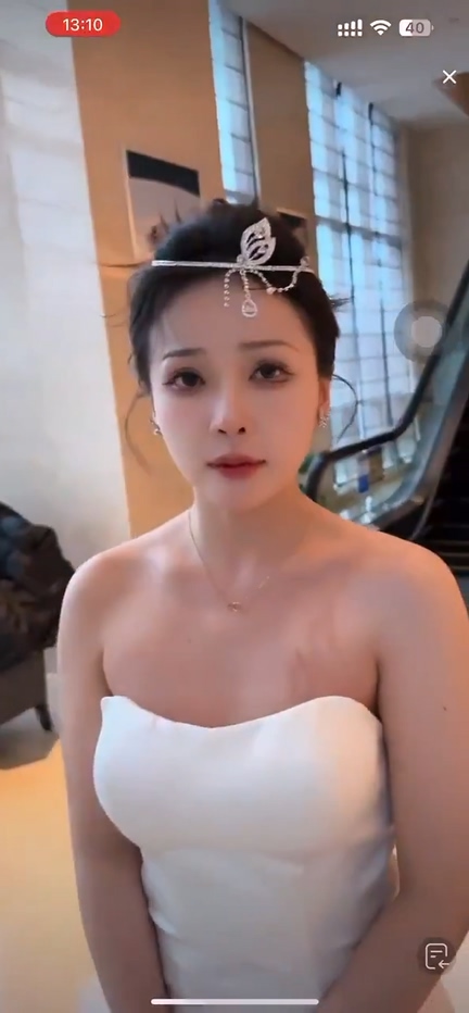 济宁囍嫁婚纱抖音直播翻车新娘真空出镜曝光