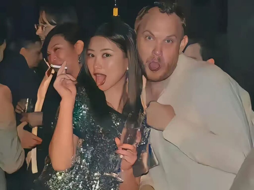 留学圈再度刷新认知三通一达暴露留学生捞女下线