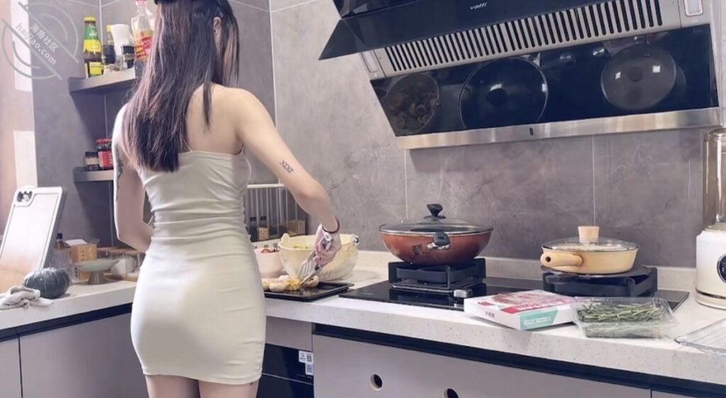 [长篇连载:精虫上脑小男孩]极品表妹只能看着不能吃太难受了——来自海角社区的真实故事经历