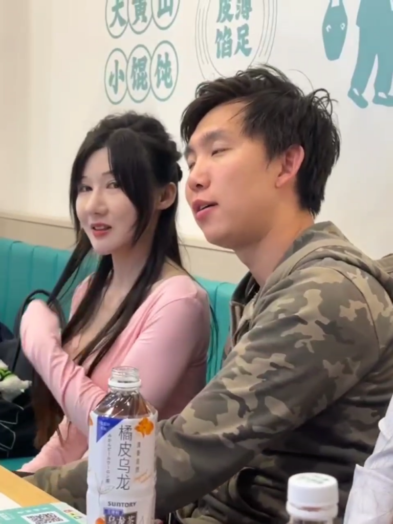 打架打出圈上海长寿路餐厅上演全武行极品大杯御姐现场对波
