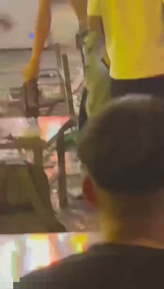 抖音快手精神小伙副官济南街头打架关中王单挑地头蛇