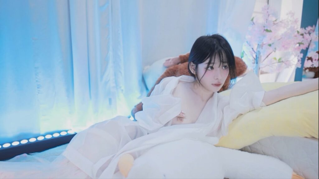 韩国afreecaTV直播KBJ超魅惑少女podo0311私密会员房薄纱诱惑