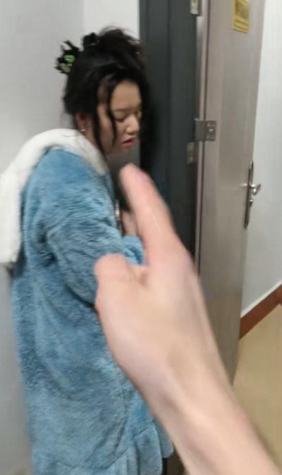 抖音热瓜妻子出轨被抓小三竟是自己亲儿子