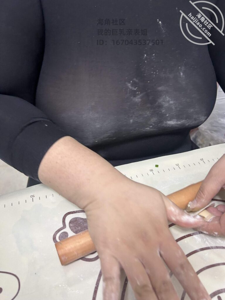 至210章节[长篇连载:我的巨扔亲表姐]一对巨峰在我手里像两个玉球又白又大又水嫩多汁-来自海角社区的真实故事经历