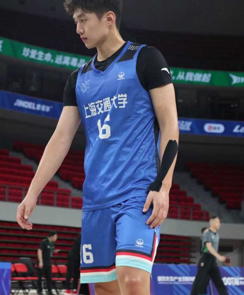 顶级渣男实锤上海交通大学男篮明星球员隋沅辰出轨劈腿